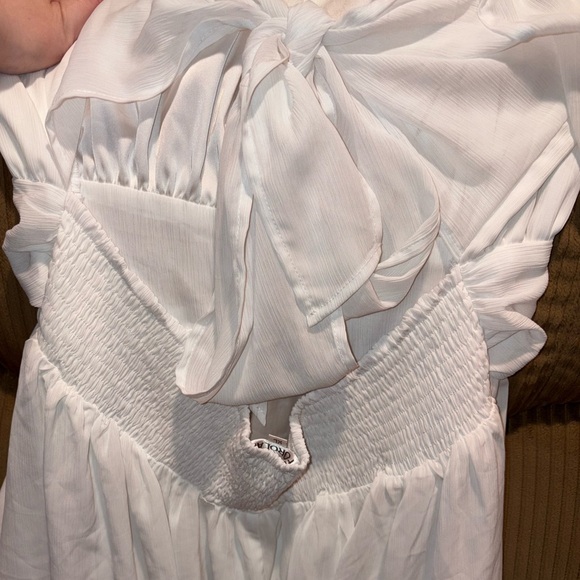 White Forolav Dress XL - Picture 5 of 7